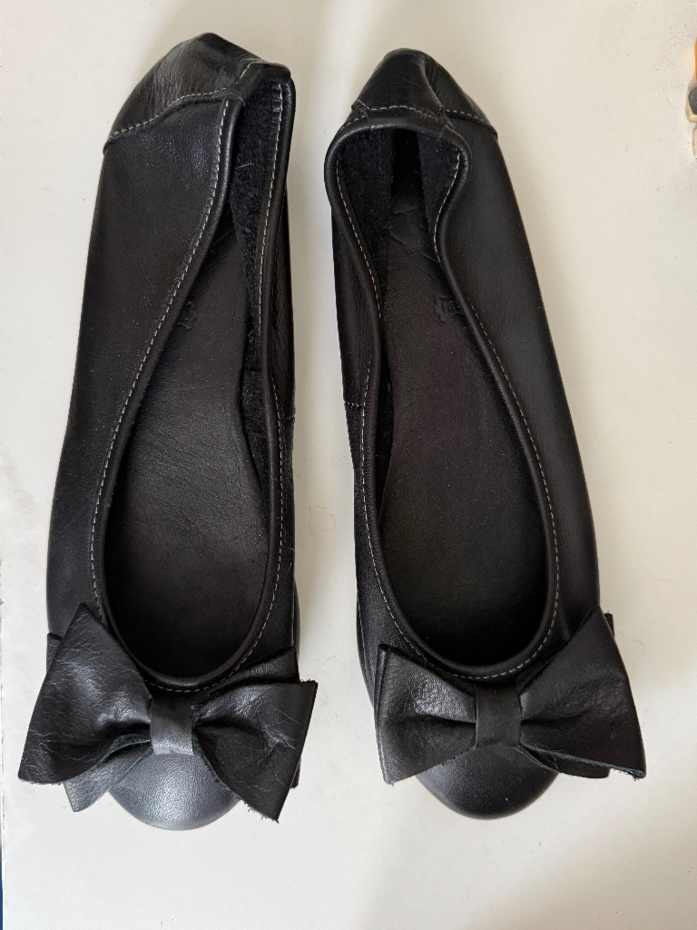 100% Leather Ballerina Flats with Bow